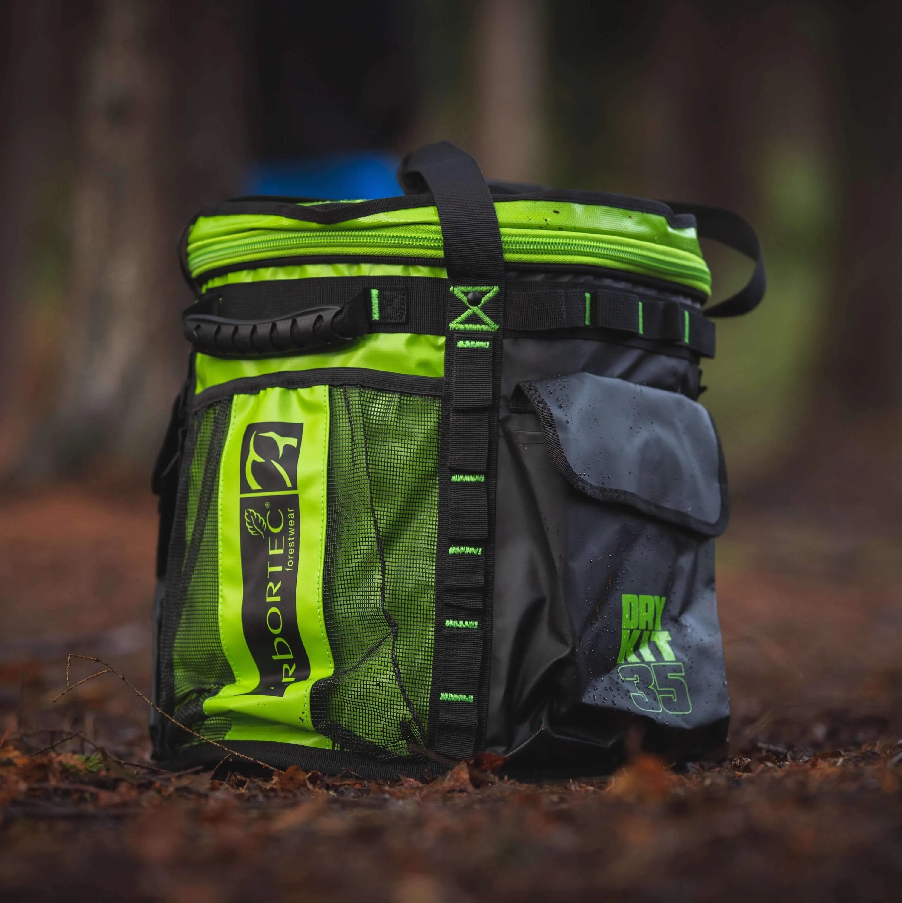 AT105 Cobra DryKit Rope Bag 35L  Lime And Black