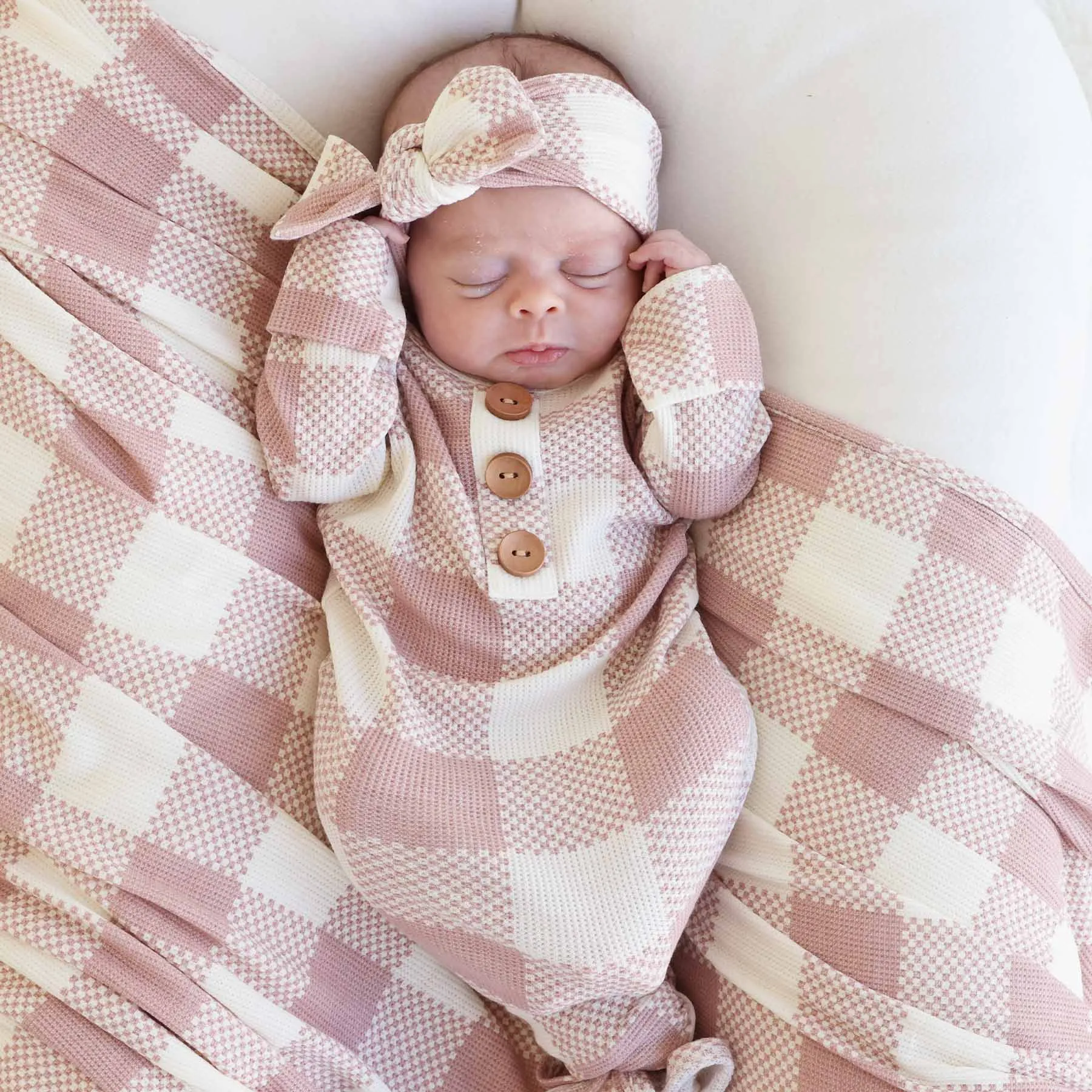 Big Check Waffle Bamboo Newborn Baby Knot Gown & Hat Set | Rosy