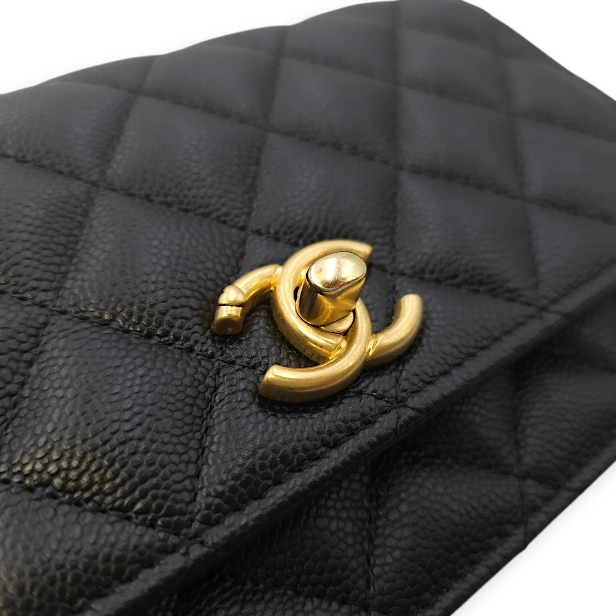 Sweet Heart Wallet-On-chain Black Crossbody Bag in Caviar Leather, Gold hardware