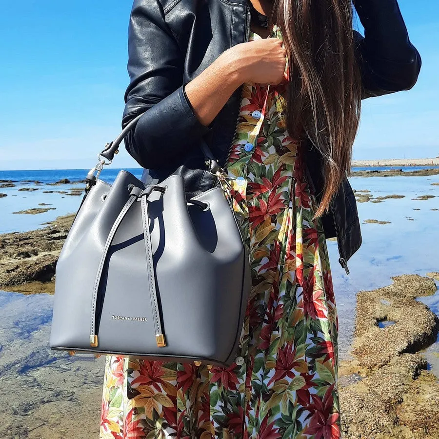 Vittoria Leather Bucket Bag